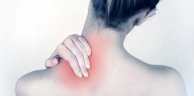 درمان گردن درد و گرفتگی گردن: راهکارهای مؤثر برای آرامش و سلامت گردن