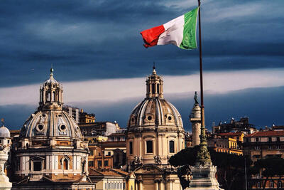 بدهی معوق ایران به 126 شرکت ایتالیایی پرداخت می‌شود