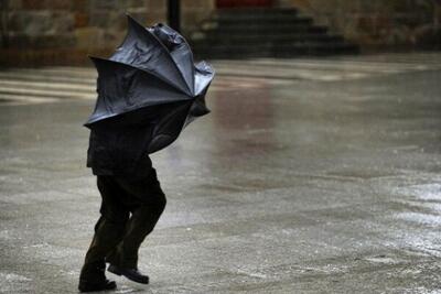رگبار باران، وزش باد و بروز گرد و خاک در ۱۶ استان