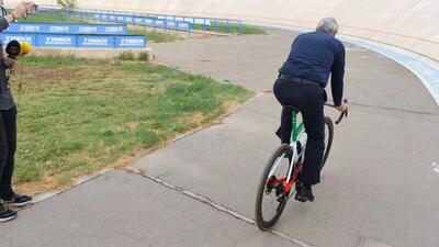 اختصاصی/ تصمیم ناگهانی کیومرث هاشمی و سوار شدن بر دوچرخه المپین دوچرخه‌سواری