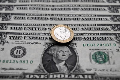 ریزش قیمت دلار مبادله‌ای امروز دوشنبه (۱۸ تیر)