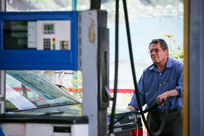 مصوبۀ دولت برای افزایش تولید بنزین معمولی | اقتصاد24
