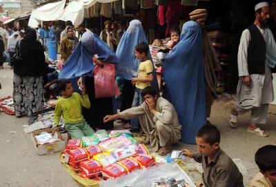 طالبان فعالیت صرافان دستفروش در سرای شهزاده کابل را ممنوع کرد