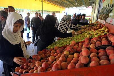 قیمت چهار کیلو میوه بیشتر از دستمزد ۲.۵ روز کارگران