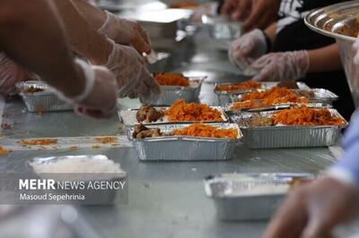 اطعام روزانه ۱۵ هزار زائر در مهمان‌سراهای حرم مطهر امام رضا (ع)