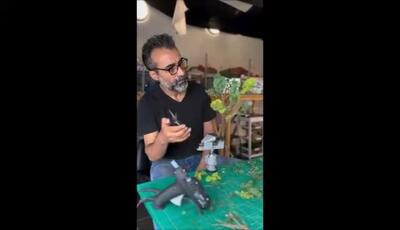 خلاقیت نوآورانه ابراهیم اشرفی  همسر مرحوم ماه‌چهره خلیلی در ساخت یک آرایشگاه زیبا با انیمیشن‌ + ویدیو / خدا قوت قهرمان
