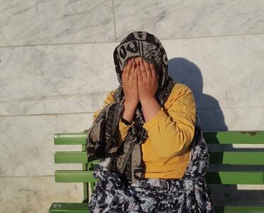 بازداشت یک زن به دلیل قطع کردن تلفن و اینترنت