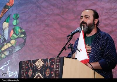 شعرخوانی محمود حبیبی در محفل شعر قرار- فیلم دفاتر استانی تسنیم | Tasnim