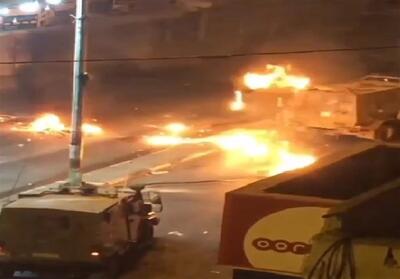 لحظه انفجار بمب در مسیر خودروی ارتش اسرائیل- فیلم دفاتر خارجی تسنیم | Tasnim