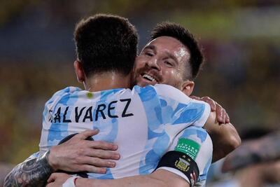 ستاره آرژانتینی منچسترسیتی خبر از خداحافظی مسی از فوتبال ملی داد