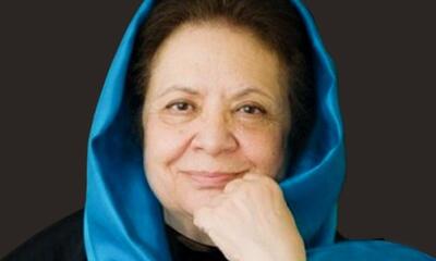 عکسی دلخراش از گلی ترقی، نویسنده زن مشهور ایرانی در یک آسایشگاه