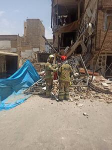 ریزش ساختمانی دو طبقه مجاور گودبرداری یک ملک در یافت آباد