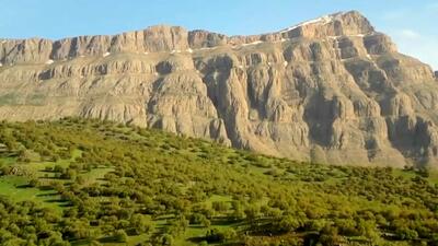 جاذبه دیدنی و زیبای مهراب کوه دلفان در لرستان
