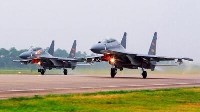 رکوردشکنی چین در مانور نظامی