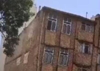 تصاویر لحظه ریزش هولناک آپارتمان مسکونی در یافت‌ آباد + ویدئو | ساکنان از صدای شکستن شیشه‌ها و دیوار‌ها فرار کرده بودند
