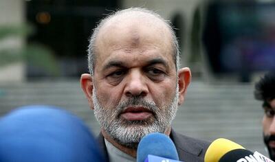 وزیر کشور : پیش بینی عبور بیش از ۴ میلیون زائر از مرزهای ایران