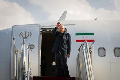 محمدباقر قالیباف سن‌پترزبورگ را به مقصد تهران ترک کرد