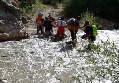 گرفتار شدن 100 طبیعت‌گرد در دره   شمخال   درگز - تسنیم