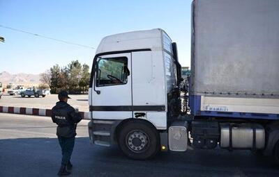 توقیف کامیون سنگین با راننده16ساله فاقد گواهینامه در بافق