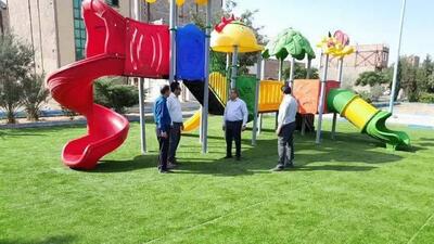راه‌اندازی دو مجموعه‌بازی و وسایل تندرستی در پارک‌های کرمان