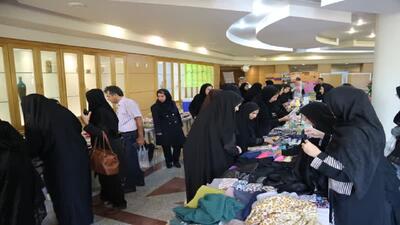 برگزاری نمایشگاه صنایع دستی و خانگی و عفاف و حجاب  در شرکت آب منطقه‌ای یزد