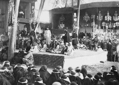 (ویدئو) مراسم عاشورا در بازار تهران، ۹۰ سال قبل