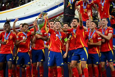 پرافتخارترین تیم قرن: اسپانیا پادشاه اروپا شد