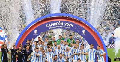 فیلم| جشن قهرمانی آرژانتین در کوپا آمریکا ۲۰۲۴؛ جام ۴۵ بر فراز دستان مسی