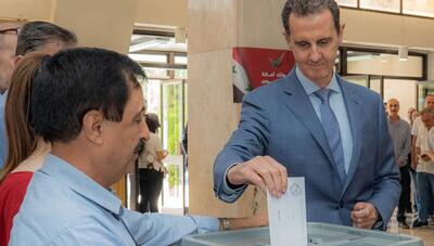 انتخابات پارلمانی سوریه؛ بشار اسد رای خود را به صندوق انداخت (+عکس)