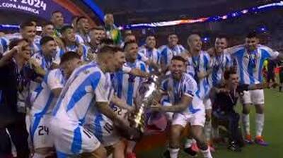مراسم اهدای مدال و جام قهرمانی آرژانتین