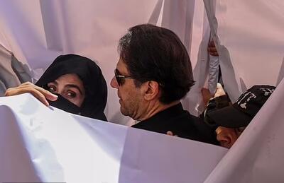 تمدید بازداشت عمران خان و همسرش با حکم دادگاه پاکستان