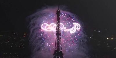 ببینید / تصاویر شگفت‌انگیز از آتش بازی، نمایش نور و هولوگرافی در جشن روز ملی فرانسه بر فراز برج ایفل