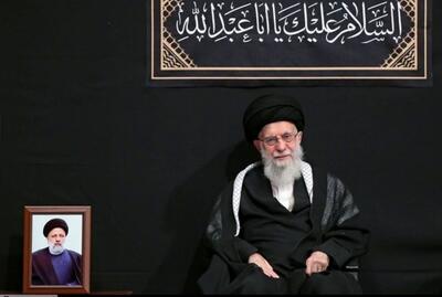 ورود رهبر انقلاب به حسینیه امام خمینی