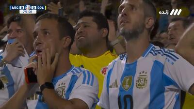 گل اول آرژانتین به کلمبیا که به دلیل آفساید مردود اعلام شد