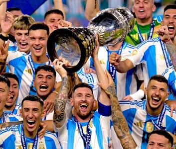 آرژانتین ۱-۰ کلمبیا/ همان که باید می شد: جام در دستان مسی آرام گرفت