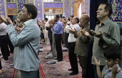 نماز ظهر عاشورا در بیش از ۵۰۰ نقطه استان یزد اقامه می‌شود