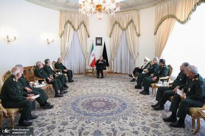 جزییات دیدار فرماندهان ارشد سپاه پاسداران انقلاب اسلامی با پزشکیان رئیس جمهور منتخب