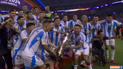 مراسم اهدای مدال و جام قهرمانی آرژانتین(کوپا ۲۰۲۴) - پارس فوتبال | خبرگزاری فوتبال ایران | ParsFootball