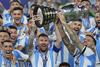 واکنش لیونل مسی به دومین قهرمانی پیاپی آرژانتین در کوپا آمریکا | رویداد24