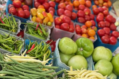 قیمت میوه و سبزیجات کاهش می‌یابد؟ | رویداد24