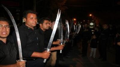 مراسم عزاداری شب تاسوعای حسینی به سبک مردم راور + فیلم