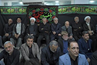 ترکیب مهمانان مراسم عزاداری در دفتر حسن روحانی/ از علی لاریجانی تا بهزاد نبوی+ عکس