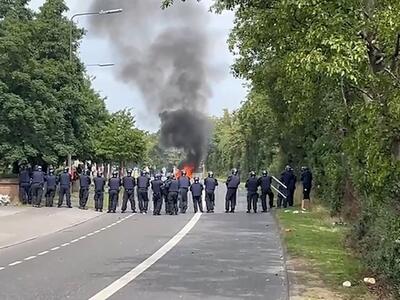 درگیری خشونت‌آمیز مخالفان مهاجران با پلیس ایرلند