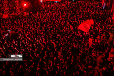 شور حسینی در تاسوعا و شب عاشورا در بیش از یک هزار حسینیه استان یزد +فیلم