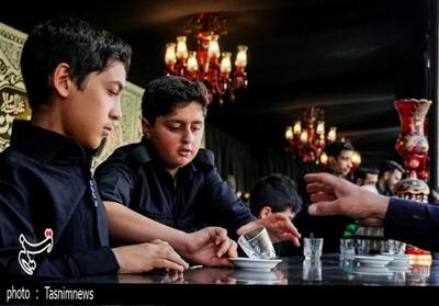 نذر صمیمانه محرم در چایخانه‌های حسینی- فیلم فیلم استان تسنیم | Tasnim