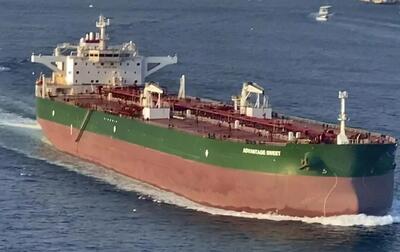 واژگون شدن کشتی نفتکش در آب‌های عمان