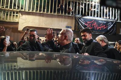 تصاویر خاص از مسعود پزشکیان در شام غریبان حسینی /او به کدام خیریه رفته بود؟ /معصومه ابتکار هم بود - عصر خبر