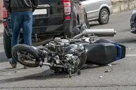 دو کشته و زخمی در برخورد یک دستگاه موتورسیکلت با یک راس گاو در جاده پیان-ایذه