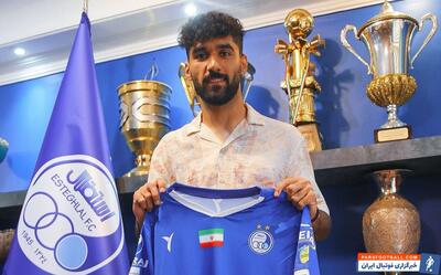 سامان فلاح: هدف همه ما بازیکنان سربلندی استقلال است؛ خوشحالم که در این باشگاه بزرگ حضور دارم - پارس فوتبال | خبرگزاری فوتبال ایران | ParsFootball