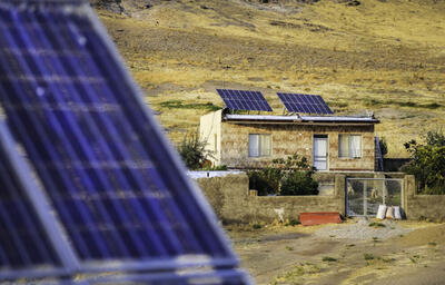 ۱۰ هزار سامانه خورشیدی برای اقشار کم‌برخوردار ایجاد شد